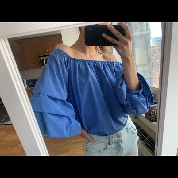 Tops - Blue off-the-shoulder blouse